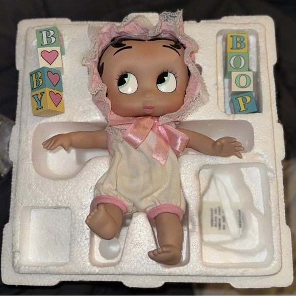 Vintage 1997 Danbury Mint "B Is For Boop" Baby Betty Boop Porcelain Doll - Picture 2 of 5